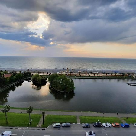 Twins Tower Orbi City Batumi Kültér fotó