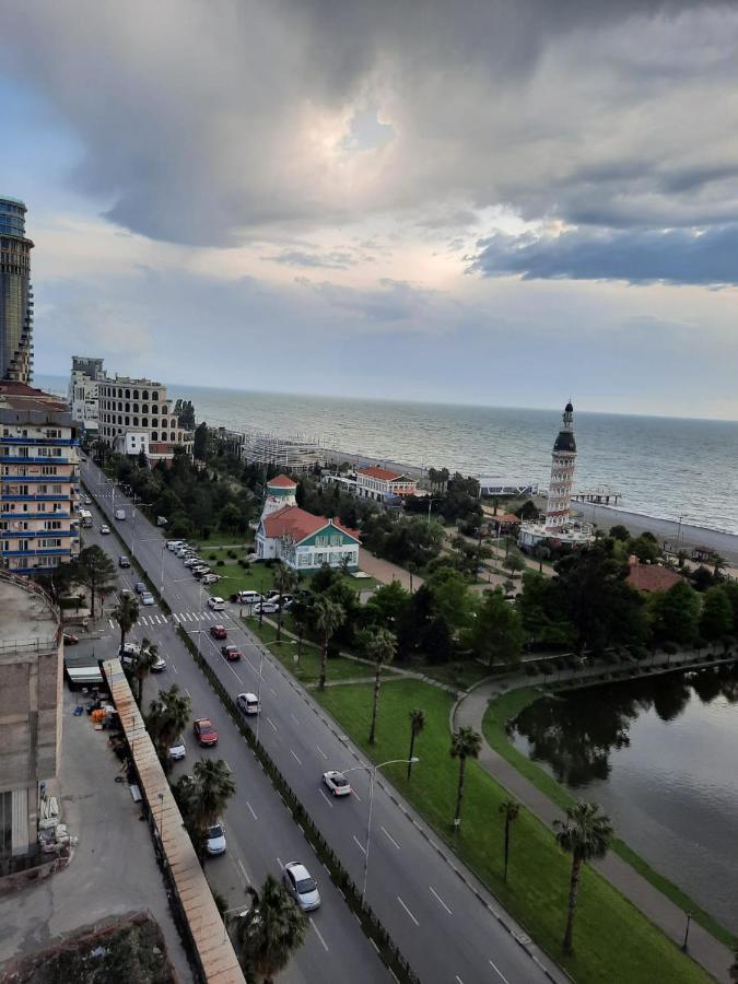 Twins Tower Orbi City Batumi Kültér fotó