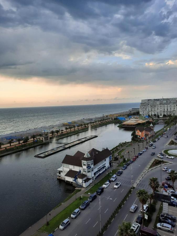 Twins Tower Orbi City Batumi Kültér fotó